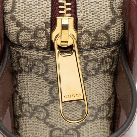 NEW! GIFTABLE! Gucci GG Supreme Toiletry Clutch Pouch - Picture 5 of 15